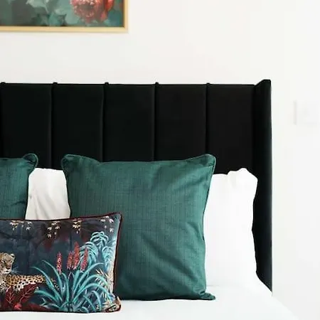 Superb 4br New House Holiday home *