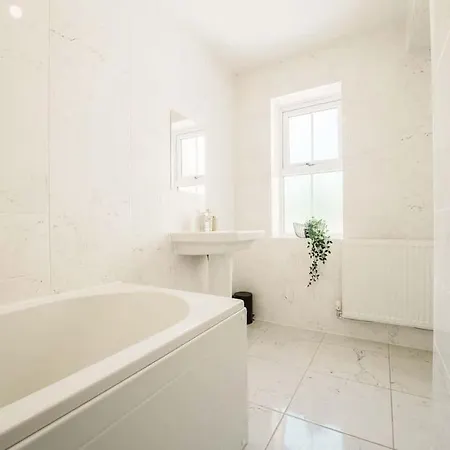 Holiday home Superb 4br New House *