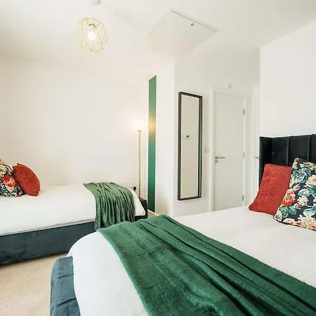 Superb 4br New House