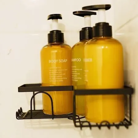 Warm & Spacious 4br Home, Great For Group Stays, Free Parking & Wifi, Sleeps 11 Leeds (West Yorkshire)